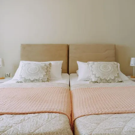 아파트 Lithostroto *