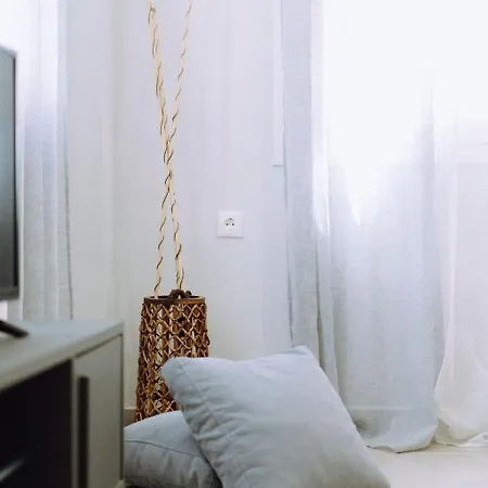 Lithostroto アパート